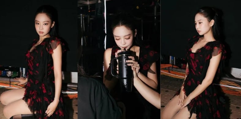 Cô thường chọn kiểu sleek ponytail – tóc được ép sát, rẽ ngôi giữa và buộc cao phía sau. 