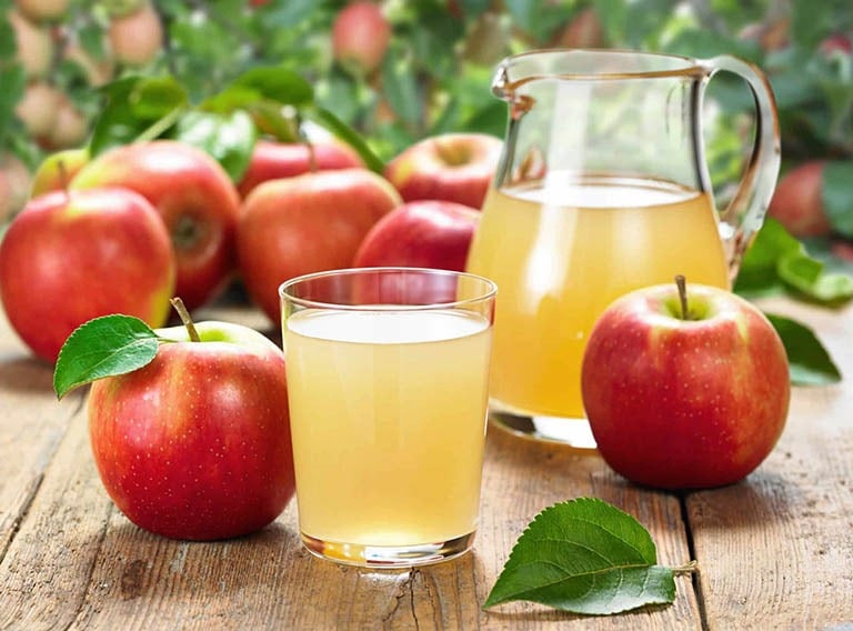 Chỉ cần hai quả táo mỗi ngày đã giúp giảm cholesterol “xấu”. Ảnh minh họa