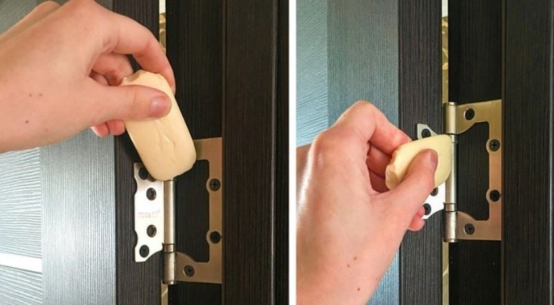 Với những chiếc cửa cũ, bản lề lâu ngày bị khô, gỉ gây ra tiếng kêu cót két chói tai mỗi khi đóng mở, bạn có thể dùng xà bông để giải quyết vấn đề. Chà thanh xà bông lên bàn lề của cửa. Sau đó đóng và mở cửa vài lần. Xà bông đóng vai trò như chất bôi trơn, giúp bản lề cửa hoạt động trong tru hơn, không phát ra tiếng kêu gây khó chịu.    