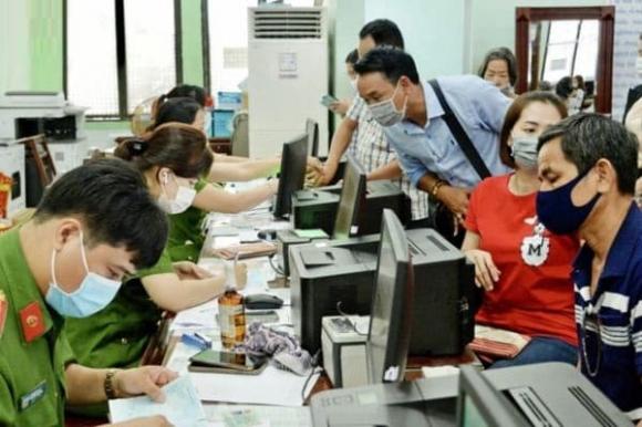 Cụ thể, theo Luật Căn cước công dân 2023, việc đổi thẻ CCCD do sáp nhập tỉnh không bắt buộc và hoàn toàn phụ thuộc vào nhu cầu cá nhân.