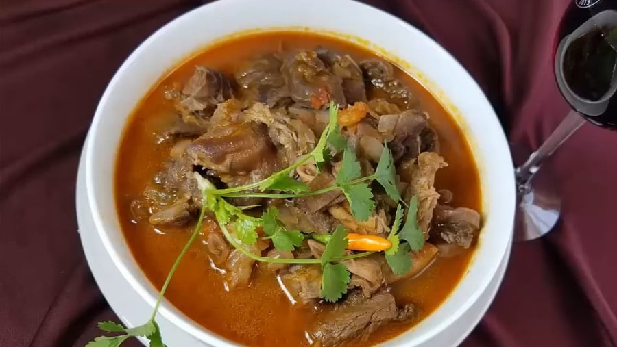 Bò sốt vang ngon