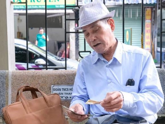 Tăng 300.000 đồng/tháng cho người có mức hưởng dưới 3.200.000 đồng/tháng.    