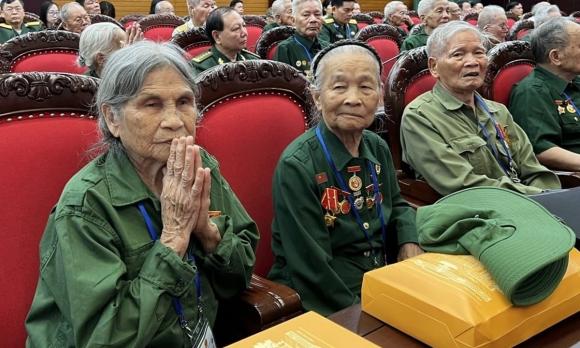 Dự thảo cũng nêu rõ, nếu Chính phủ điều chỉnh mức chuẩn trợ giúp xã hội mới, trợ cấp cho thanh niên xung phong sẽ được tính bằng 2 lần mức chuẩn mới đó.    