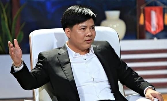 Nhân viên kinh doanh còn được hưởng hoa hồng 5% trên số tiền đầu tư, tạo động lực mạnh mẽ để quảng cáo sai lệch về hoạt động của Egroup nhằm “lùa gà” các nhà đầu tư.    