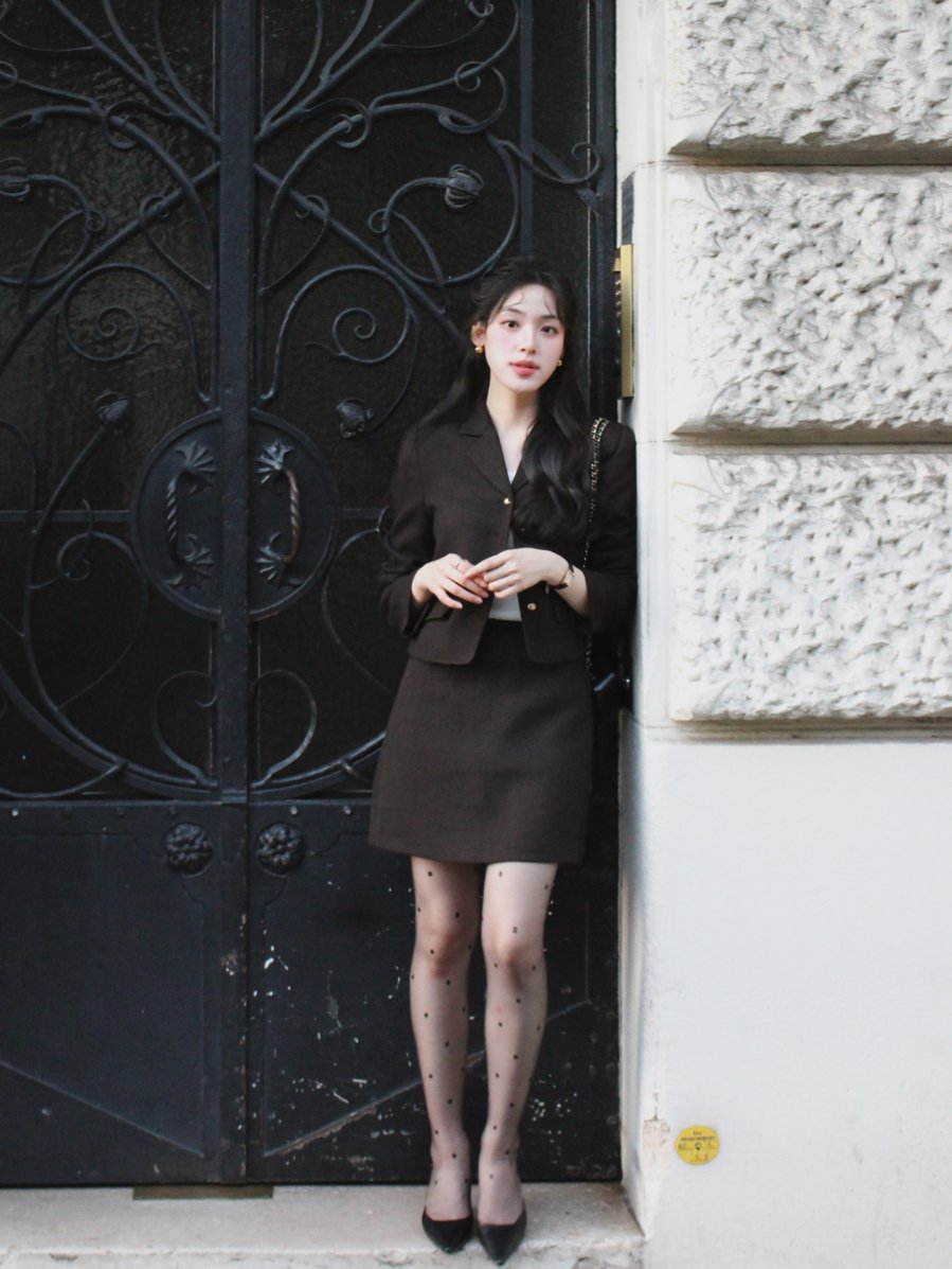 Biểu tượng của sự thanh lịch trong thế giới giày dép chính là thiết kế mũi nhọn.