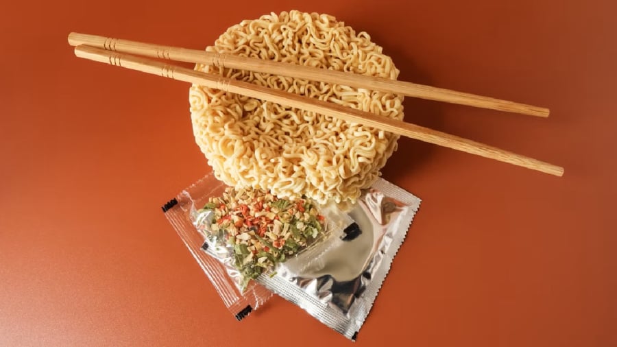 Thường xuyên ăn mì tôm vào buổi sáng có thể gây ra tình trạng thiếu dinh dưỡng cần thiết cho cơ thể.