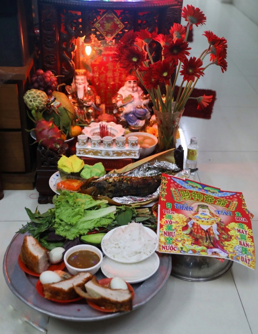 Xin Lộc Thần Tài cúng xong nhớ hạ gấp thứ này xuống, để lâu cạn Phúc