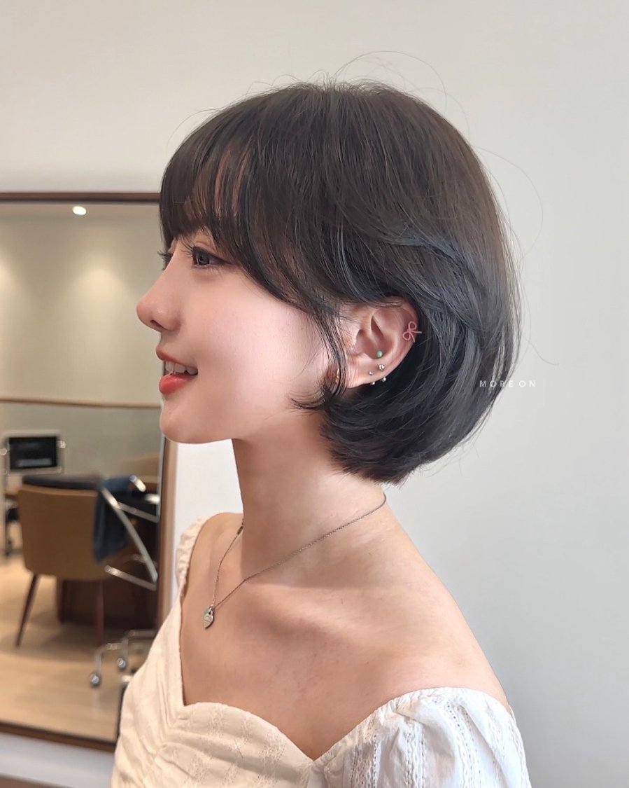 Tóc pixie còn mang cảm giác cá tính, phóng khoáng, phù hợp với người thích sự đơn giản nhưng khác biệt.