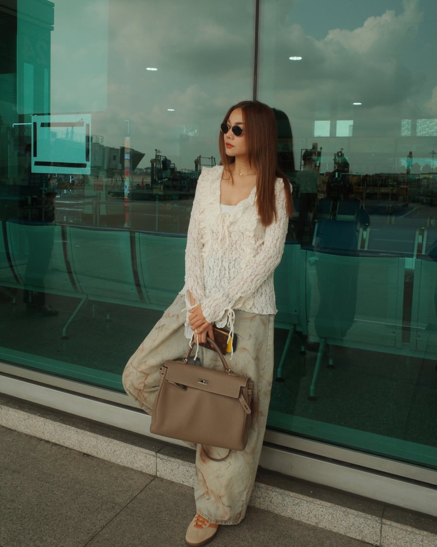 Phạm Thanh Hằng đã có cách diện đồ rất độc đáo.