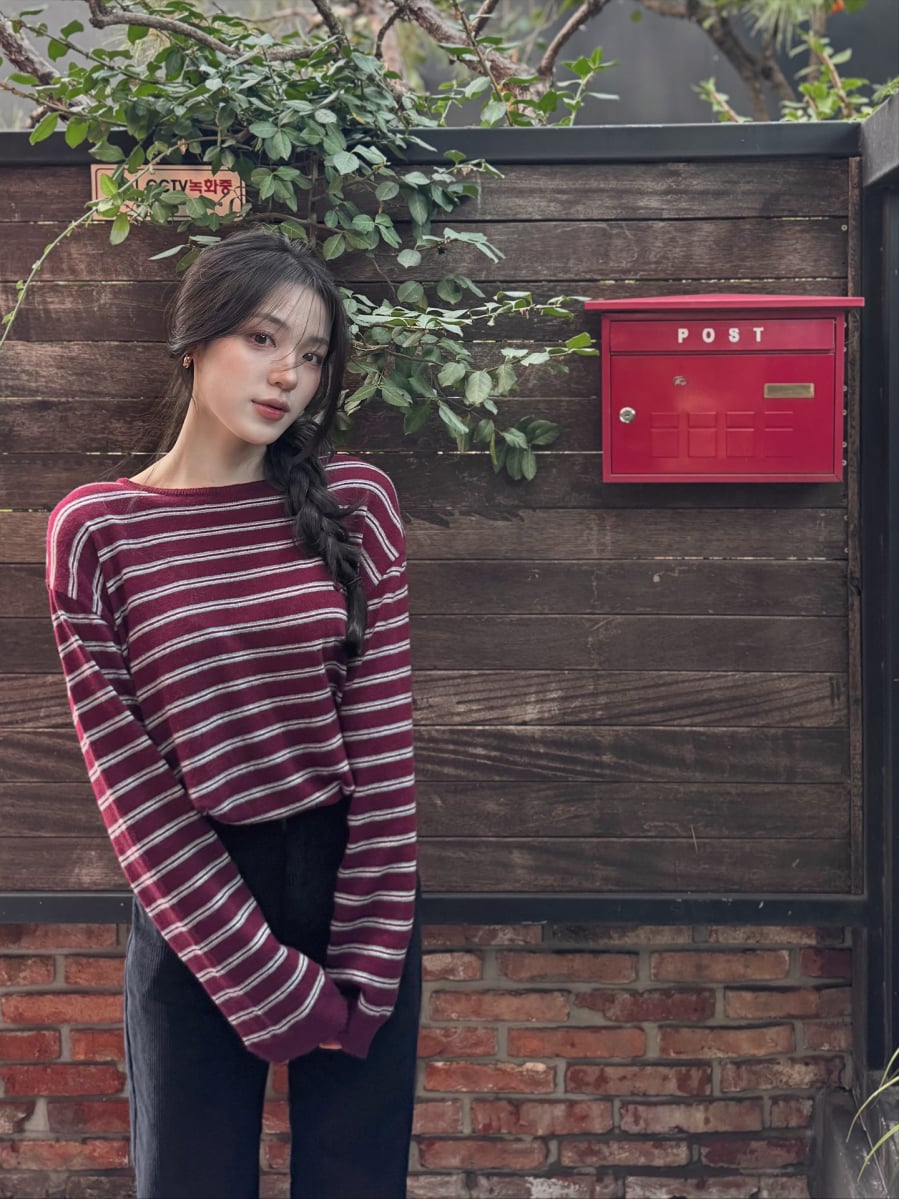 Chỉ một chút layering nhẹ nhàng thôi cũng đủ nâng tầm phong cách, vừa ấm áp lại có điểm nhấn tinh tế.