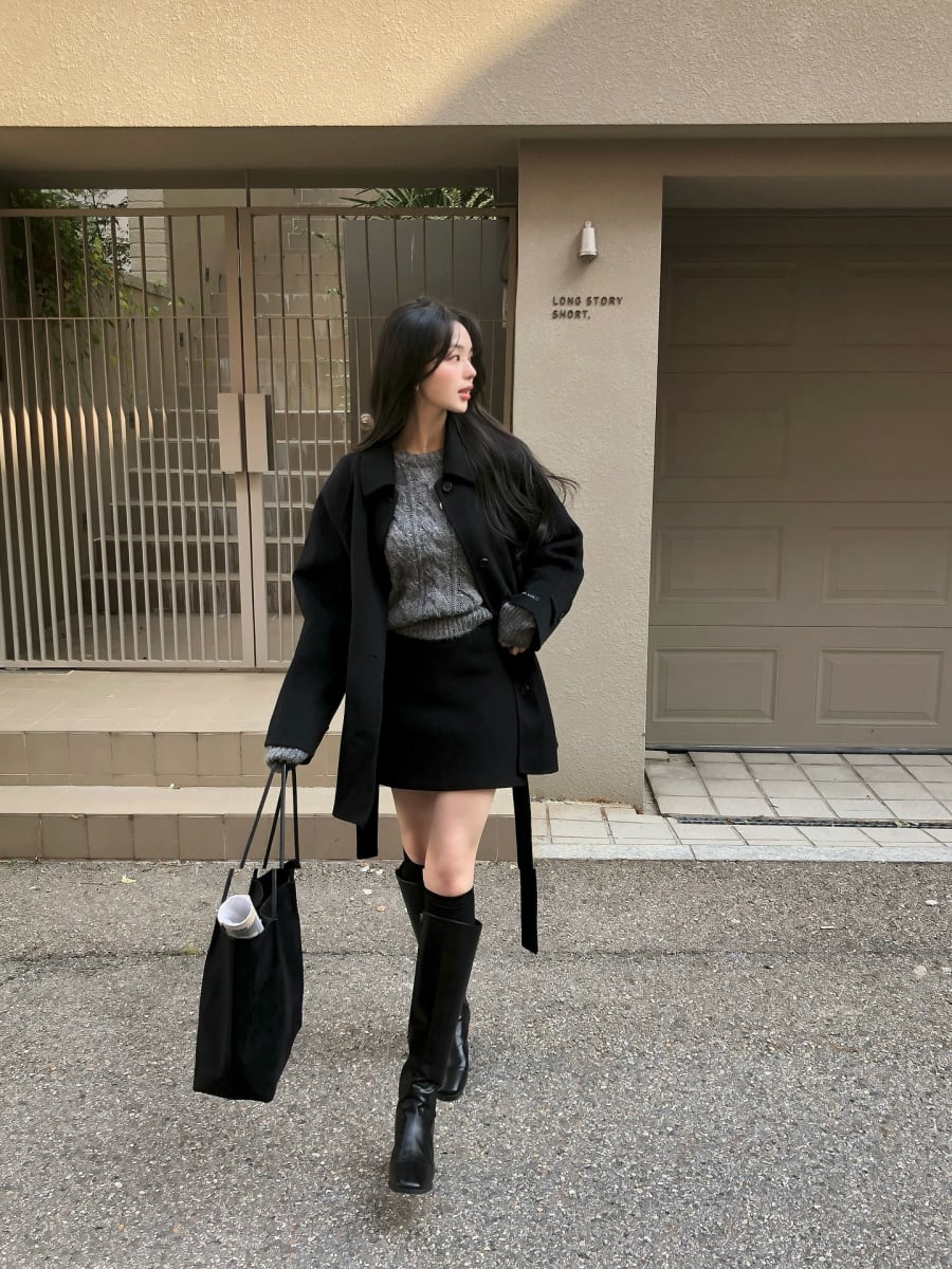 Các món đồ dáng ngắn luôn là trợ thủ đắc lực trong việc thiết lập tỷ lệ cơ thể chuẩn, giúp phần thân trên gọn gàng 