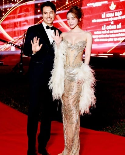 Việt Anh nói gì khi được hỏi về chuyện cưới Quỳnh Nga?  