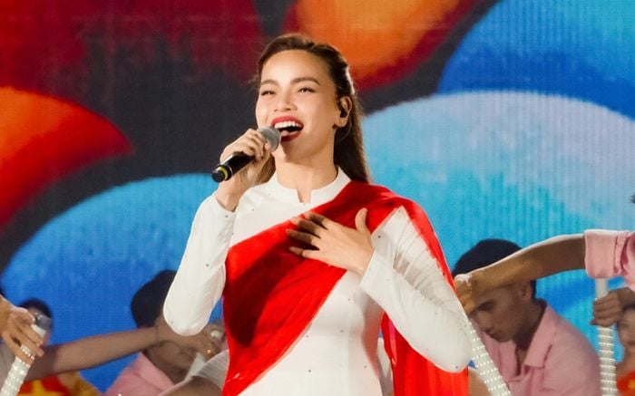 Hành động của Hồ Ngọc Hà trong ngày sinh nhật đã nhận về 'cơn mưa lời khen' từ khán giả