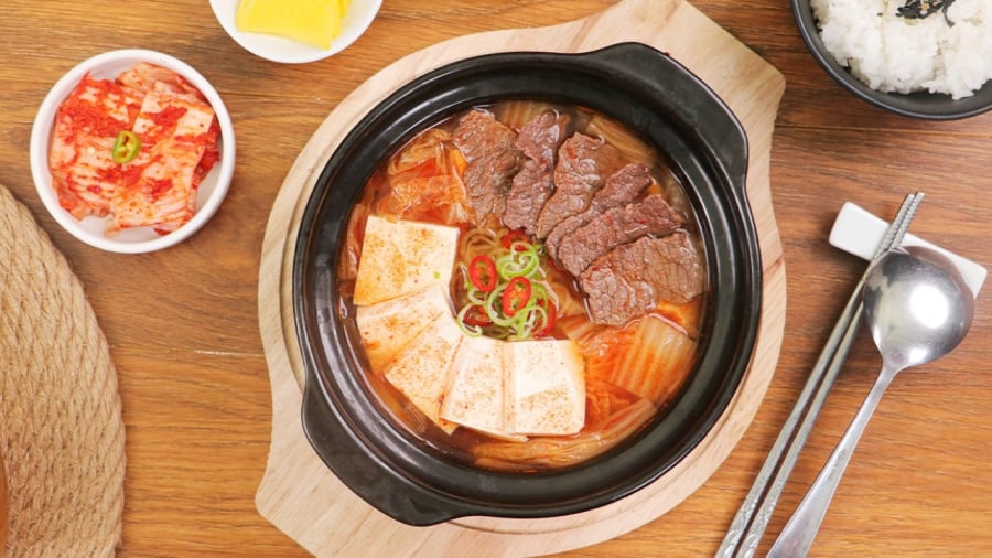 Canh kim chi thịt vò