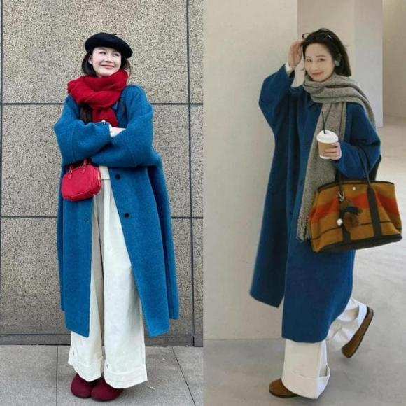 Kết hợp áo với quần ống rộng màu trắng sẽ trung hòa độ sâu của màu xanh, làm sáng tổng thể diện mạo.