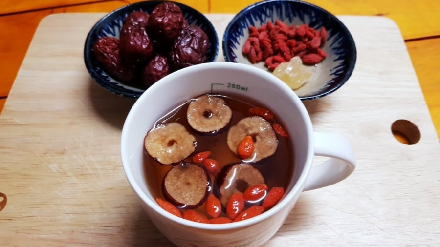 Những ai không nên uống trà táo đỏ, kỷ tử?