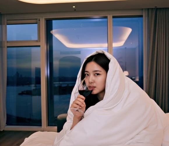 Do khó ngủ, bà Lưu thường ăn tối sớm rồi nằm hoặc đi ngủ ngay lập tức.