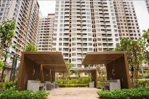 Trước đây, khi con học tiểu học, tôi và vợ phải dậy sớm, phân công nhau đưa đón con.