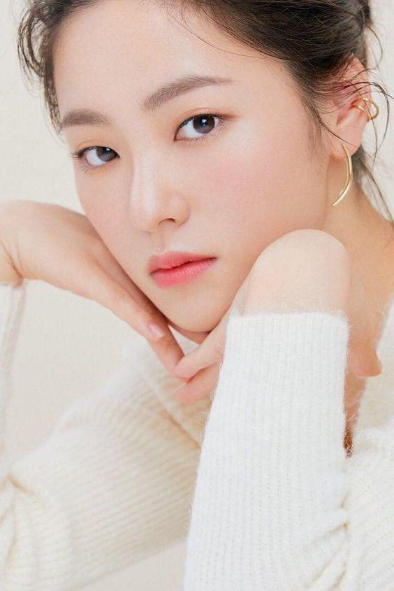 Tinh dầu bạc hà mang lại cảm giác mát dịu, giúp giảm viêm và hỗ trợ làm thông thoáng da, đồng thời có tính kháng khuẩn mạnh mẽ giúp hạn chế sự sinh sôi của nấm.