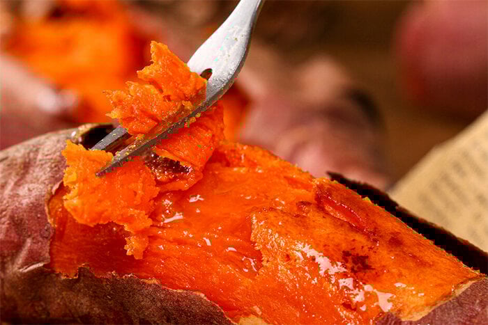 Cách nướng khoai lang ra mật thơm ngon