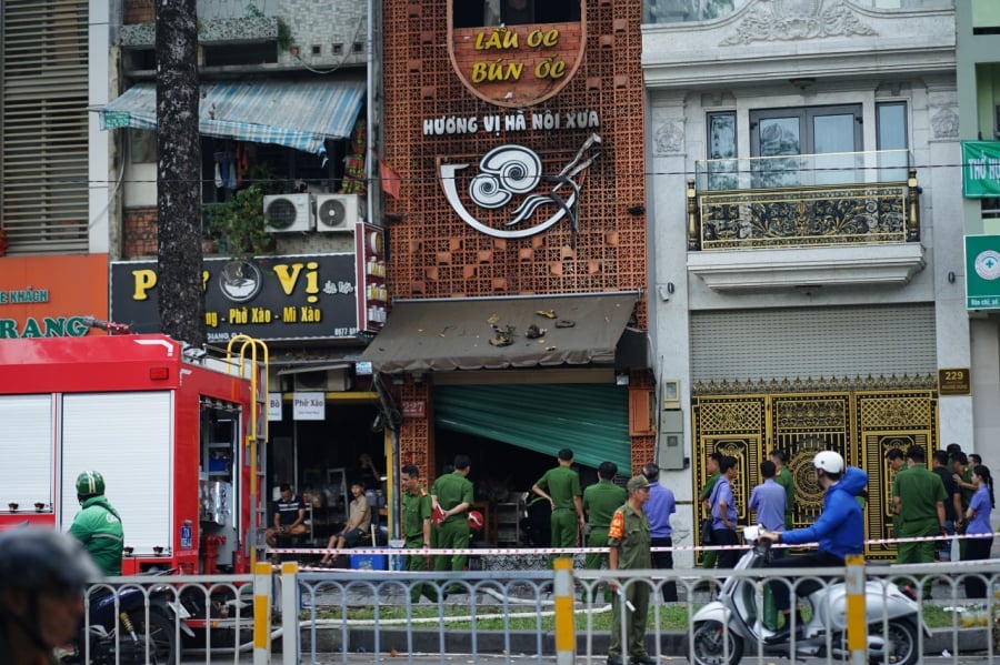 Trao đổi với Tuổi Trẻ Online, bà Nguyễn Thị Lan – người thân của nạn nhân L.Q.A. – cho biết chị A. vừa từ Hà Nội vào TP.HCM để làm việc tại quán bún ốc. 