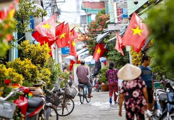 Trong thời gian nghỉ lễ và Tết, các cơ quan, đơn vị phải bố trí bộ phận trực hợp lý, đảm bảo giải quyết công việc liên tục, ứng phó kịp thời với các tình huống đột xuất, đồng thời duy trì công tác phục vụ nhân dân.    