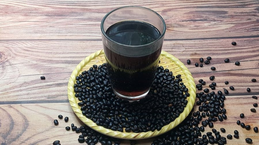 Cȏng dụng của nước ᵭậu ᵭen rang ᵭṓi với gan    