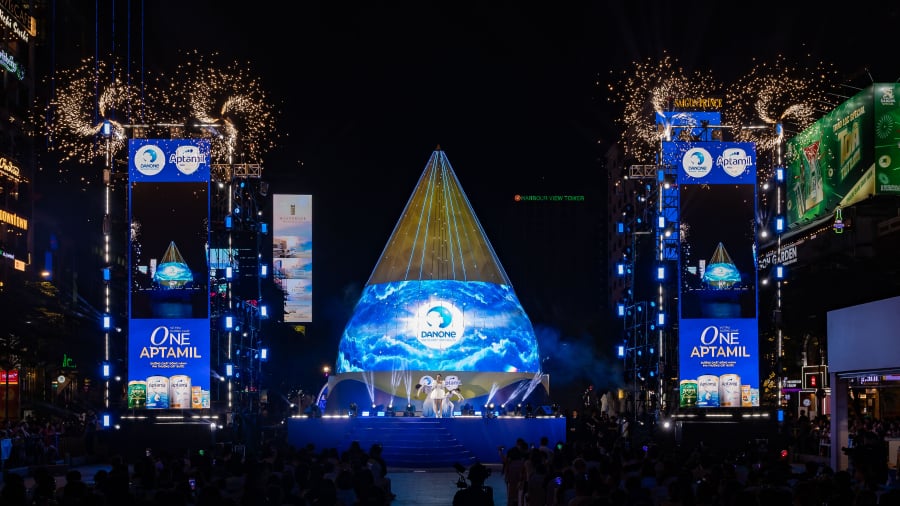 Gala night Cùng Phi Thường Cất Bước chính là điểm nhấn của chuỗi sự kiện diễn ra tại phố đi bộ Nguyễn Huệ từ 5-7/12 vừa qua.