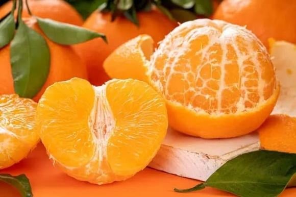 Khi đang sử dụng một số loại thuốc, bạn không nên ăn cam. 