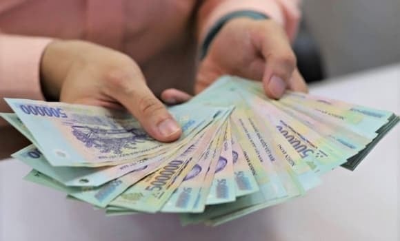 Thu nhập của thuyền viên là người Việt Nam làm việc cho hãng tàu nước ngoài hoặc hãng tàu Việt Nam vận tải quốc tế.    