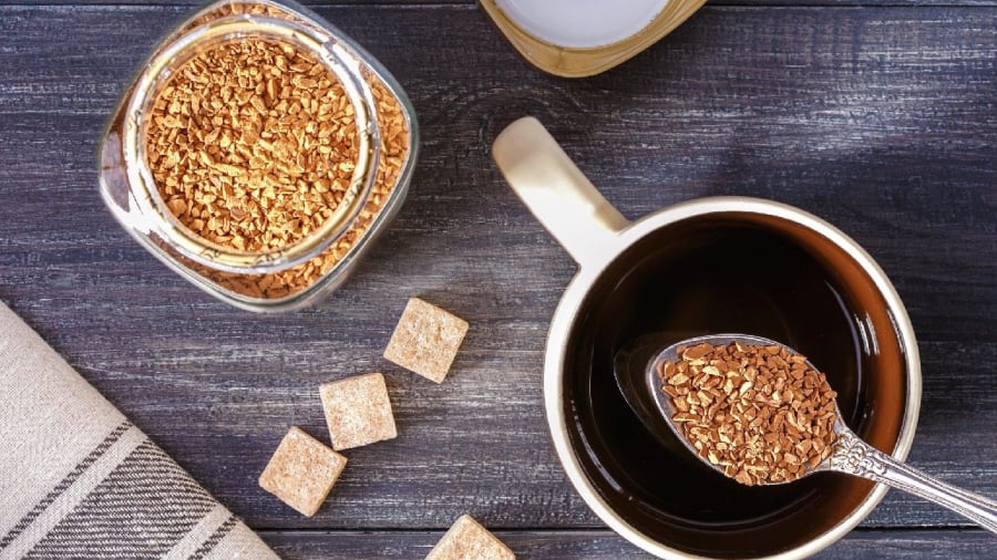 Cà phê hòa tan là sản phẩm tiện lợi, dễ sử dụng.