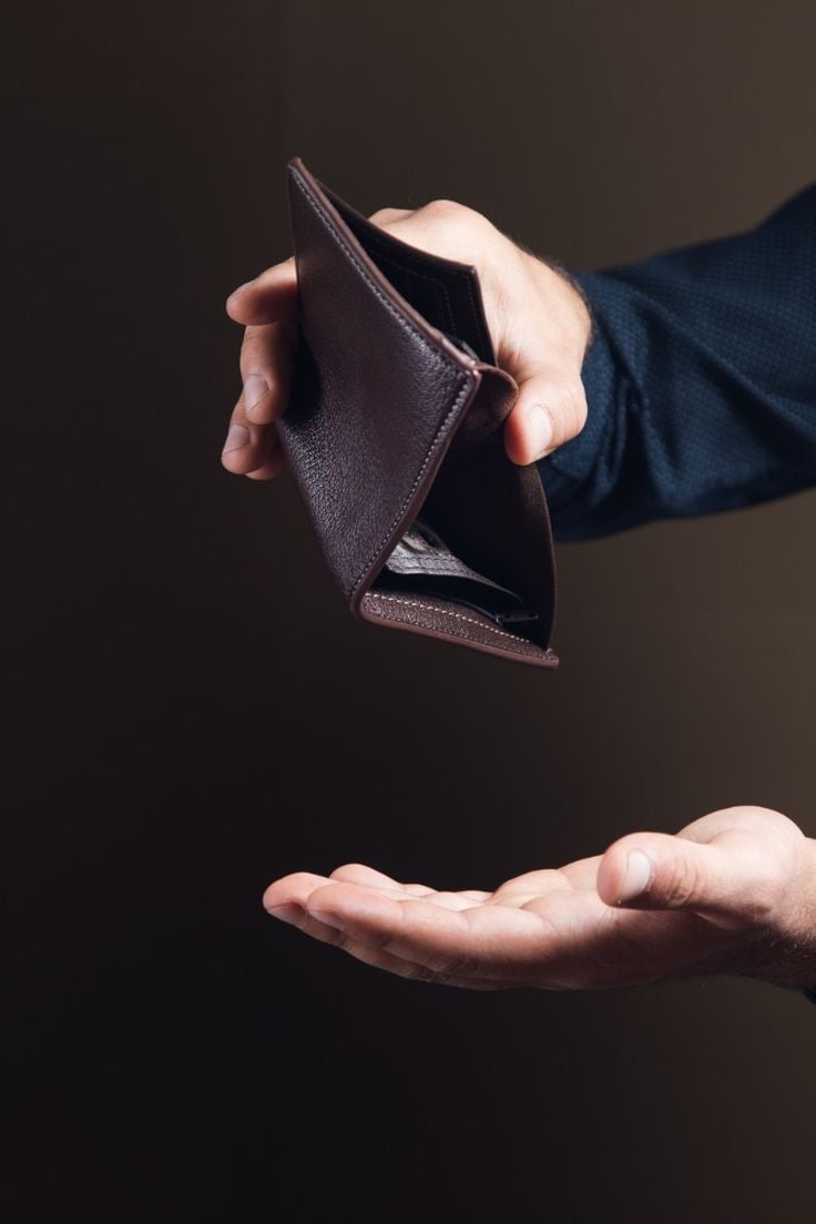 Dọn Ví Tiền Cuối Năm: 4 Bước Mở Đường Tài Lộc, Kéo Tiền Chạy Thẳng Vào Ví Hãy Loại Bỏ Khỏi Ví Tiền Những Hoá Đơn Cũ, Giấy Tờ Cũ...