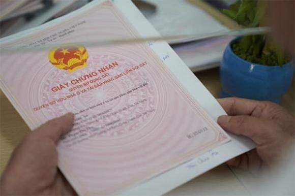 Trường hợp nộp hồ sơ trực tuyến, giấy tờ phải được số hóa từ bản chính hoặc bản sao hợp lệ. 