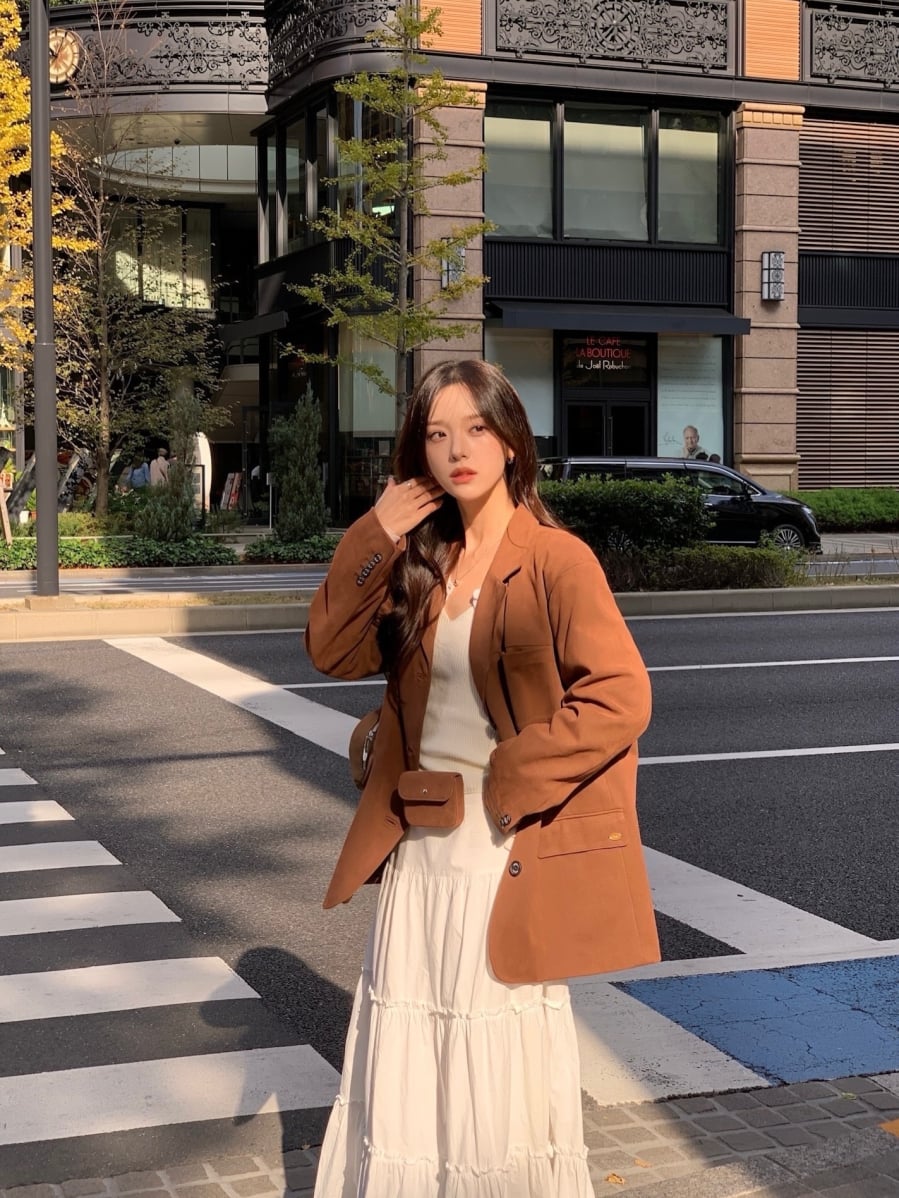 Blazer là biểu tượng của sự chỉn chu và linh hoạt trong thời trang. T