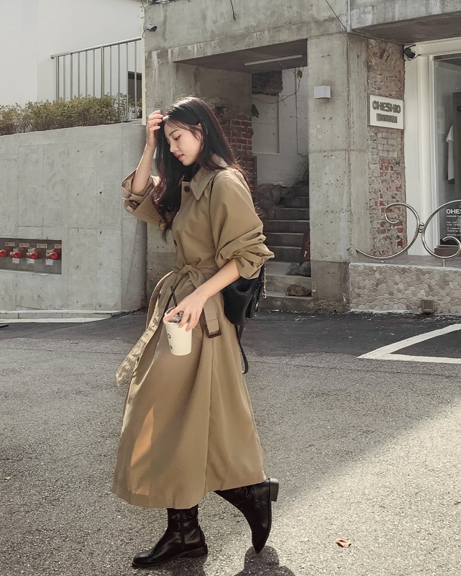 Kiểu áo này đặc biệt phù hợp với thời tiết giao mùa, nhất là đầu xuân khi không khí còn se lạnh. 