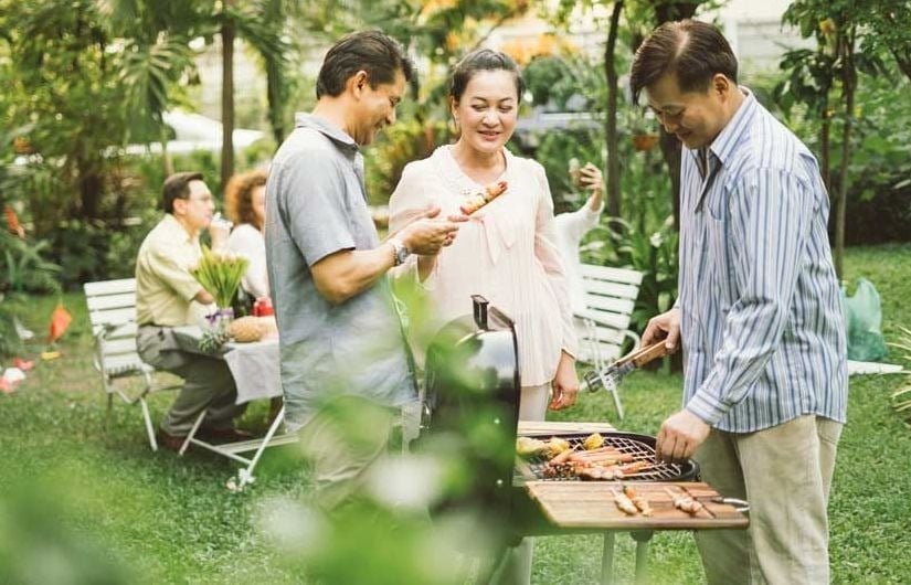 Dù bạn bận rộn ra sao thì cũng đừng bỏ lơ các mối quan hệ của mình. (Ảnh minh họa)