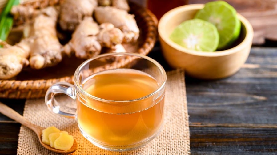 Nước chanh gừng là một trong những loại đồ uống có lợi cho sức khỏe của người bị máu nhiễm mỡ.