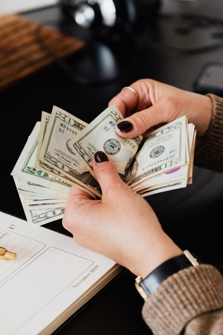 Thắt chặt chi tiêu chứng tỏ bạn đang có áp lực