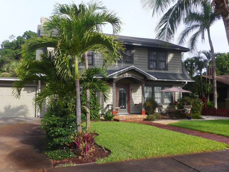 truoc-nha-trong-10-loai-cay-nay-tai-loc-ve-nhu-thac-lu-gia-chu-ngheo-kho-cung-hoa-giau-sang-1-1666067881-406-width780height585