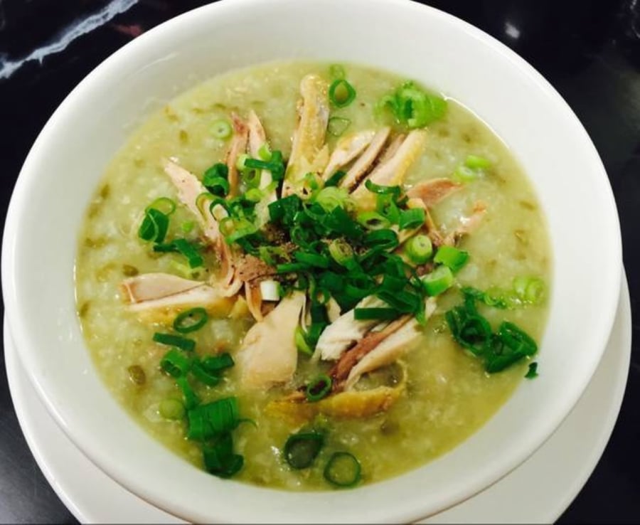 Ăn cháo vào buổi sáng là lựa chọn rất phù hợp cho người tiểu đường type 2, người rối loạn lipid máu và người thừa cân.