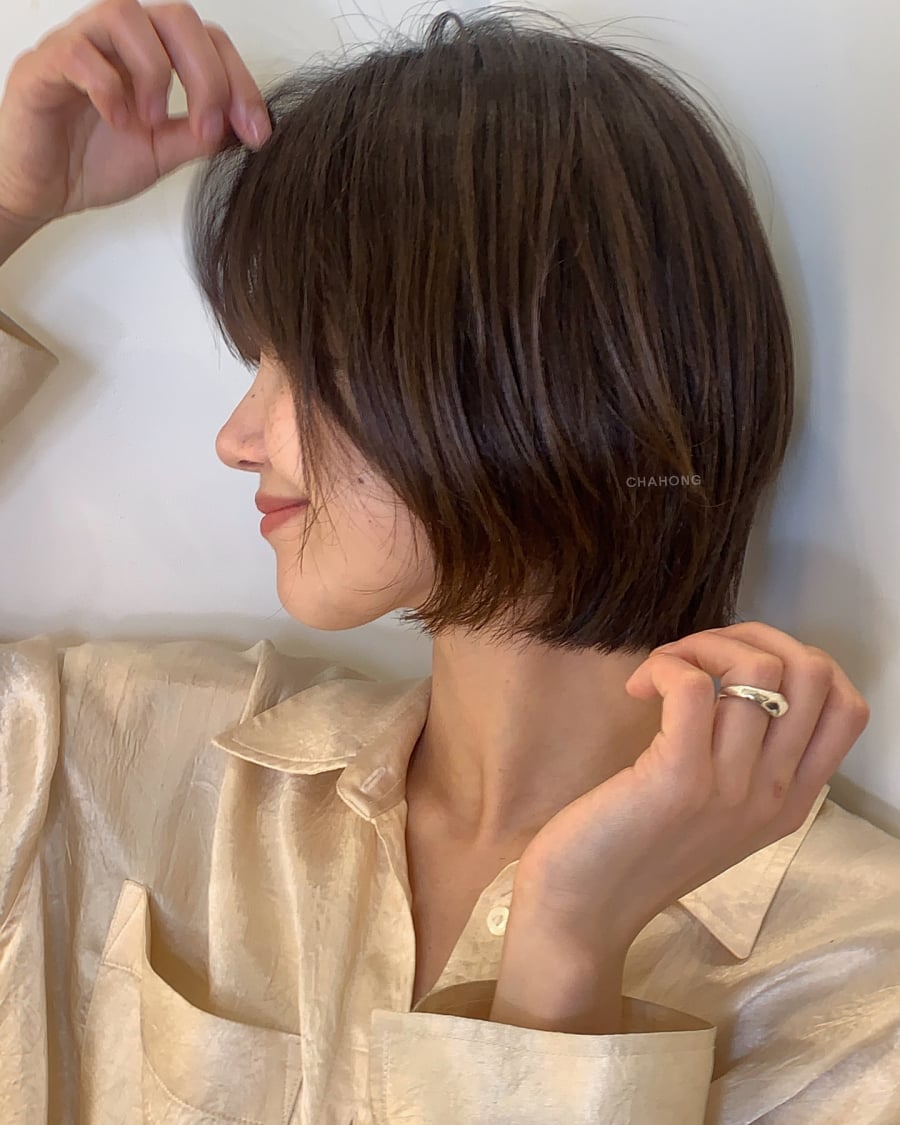 Tóc bob từ lâu đã được xem là kiểu tóc ngắn kinh điển, phù hợp với nhiều độ tuổi và phong cách khác nhau.