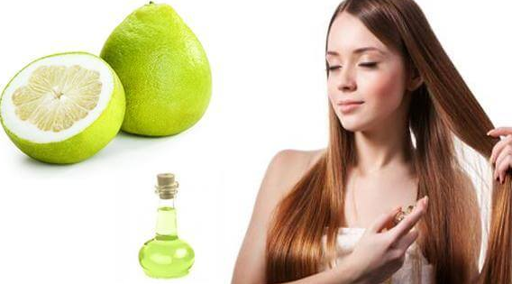 Với phương pháp truyền thống, vỏ bưởi tươi sau khi được rửa sạch sẽ đem đun cùng nước trong khoảng thời gian vừa đủ để tinh dầu tiết ra