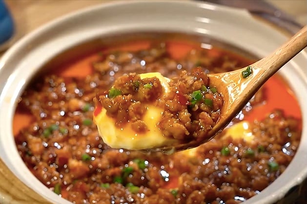 Trứng hấp thịt băm là món ăn tưởng chừng đơn giản nhưng lại rất được yêu thích trong bữa cơm gia đình