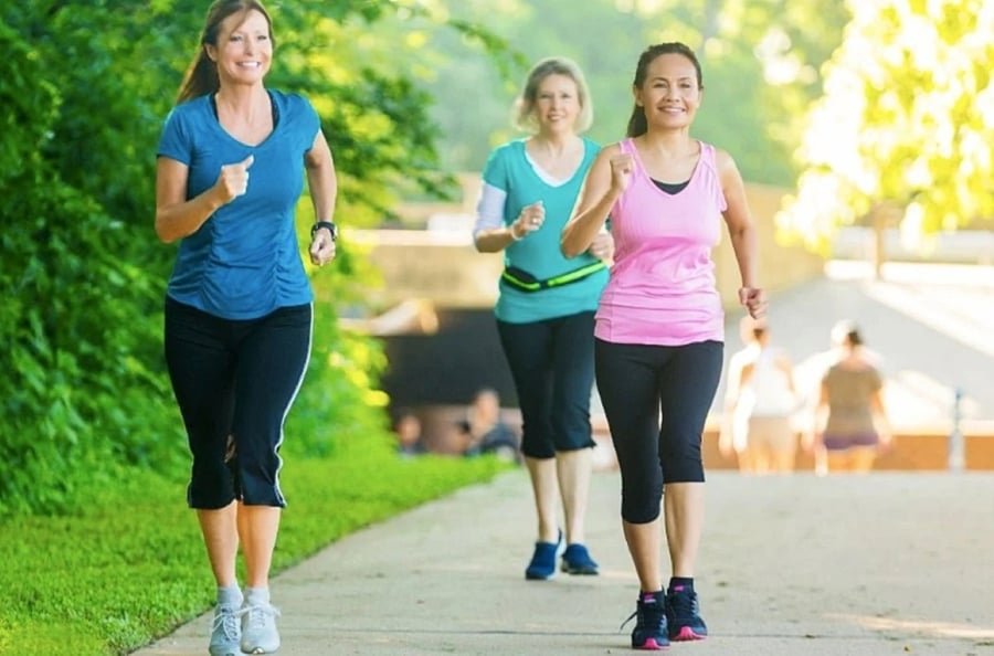 Thói quen đi bộ 6-6-6 là một phương pháp đơn giản nhưng hiệu quả để cải thiện sức khỏe tổng thể. (Ảnh minh họa)