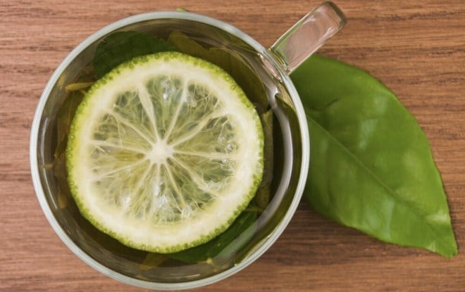 Nước chanh ấm là thức uống tuy đơn giản nhưng mang lại nhiều lợi ích tuyệt vời cho sức khỏe, được nhiều người yêu thích