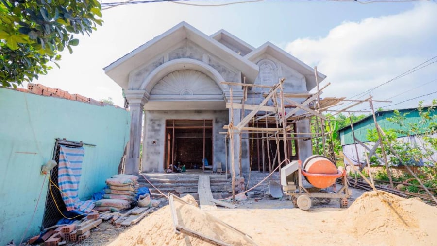 Các tuổi Dậu, Tý, Ngọ, Mão, Hợi, Tỵ không phạm Tam Tai, Hoang Ốc, Kim lâu trong năm 2026 được xem là các tuổi đẹp để xây nhà.