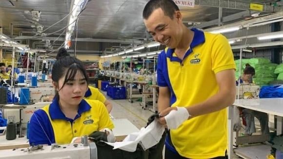 Theo khoản 3 Điều 39 Luật Việc làm 2025, người lao động sẽ nhận trợ cấp thất nghiệp từ ngày làm việc thứ 11 kể từ khi nộp đủ hồ sơ.    