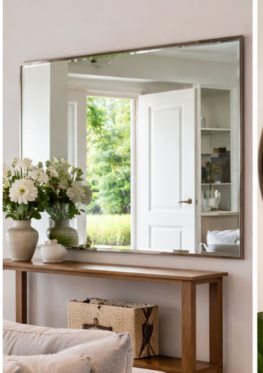 Gương đặt đối diện cửa chính sẽ rất xấu phong thuỷ