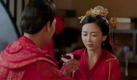 Câu nói “thà chồng hơn vợ một tuổi còn hơn vợ hơn chồng một tuổi” là một quan niệm dân gian quen thuộc trong đời sống hôn nhân. 