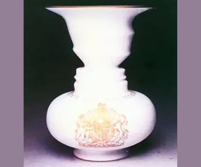 Hãy chọn 1 hình ảnh mà bạn thấy đầu tiên nhé!